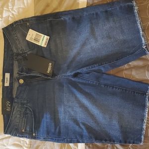 Kensie Bermuda Shorts (8/29)